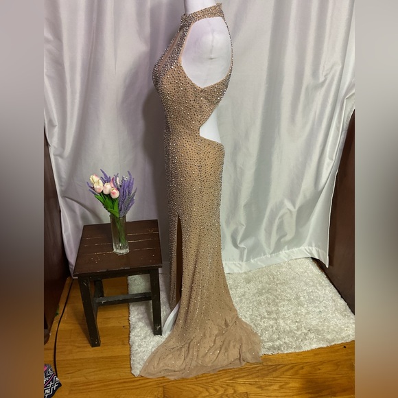 La Femme Pink Blush Gown - Picture 7 of 14